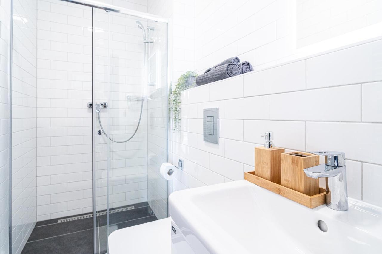 Zeppelin Studio With An Industrial View - Brno Apartment ภายนอก รูปภาพ